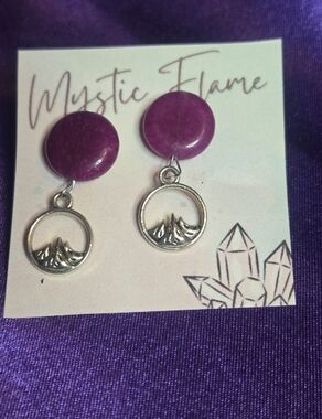 Elegant Silver Tone and Purple Dyed Quartz Mountain Earrings